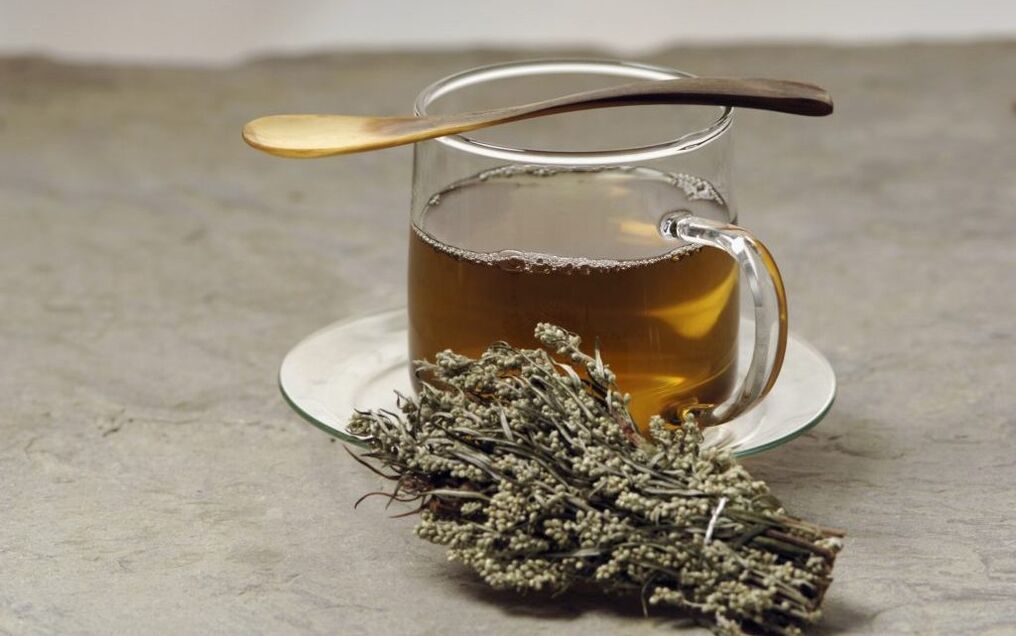 Έγχυμα αψιθιάς κατά των παρασίτων στον οργανισμό